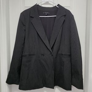 ANTONIO MELANI Black Pinstripe Double-Breasted Blazer